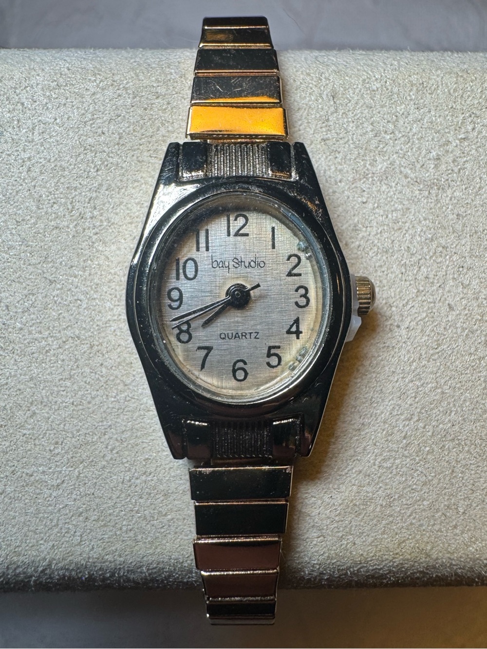 Bay Studio Women's Quartz Analog Oval Watch Silver Dial Gold Stretch Bracelet